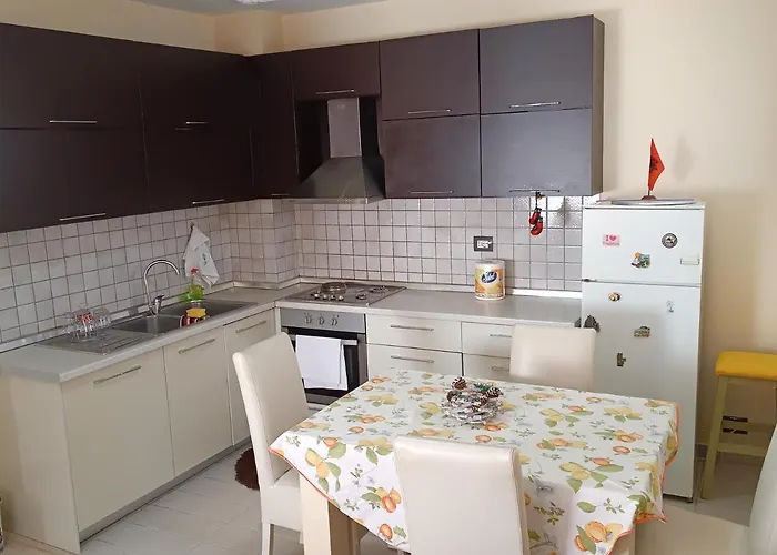 Sermi's House 度假居 Shkodër